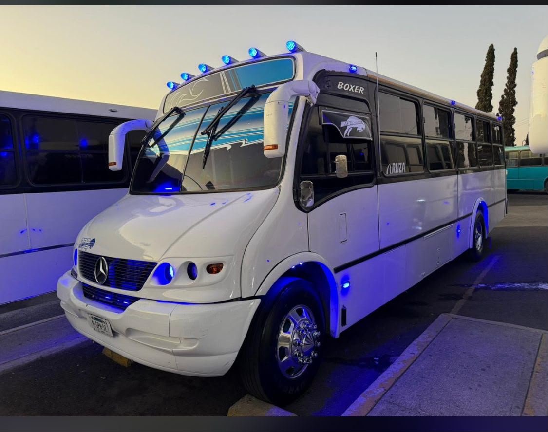 Camiones para rutas de personal industrial en El Salto y Zapopan