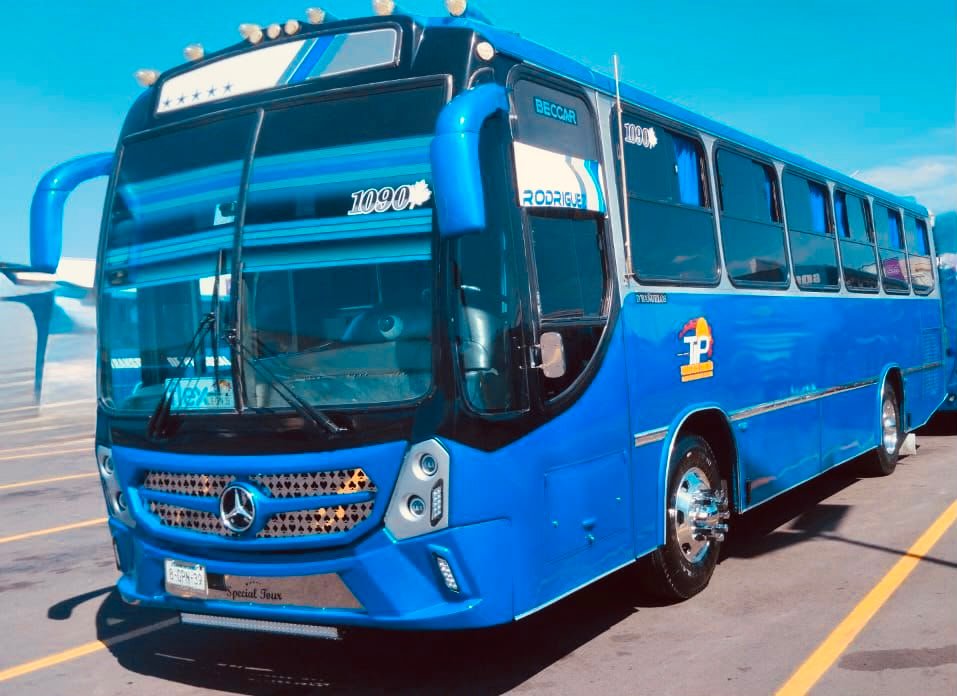 Flota de autobuses empresariales para parques industriales